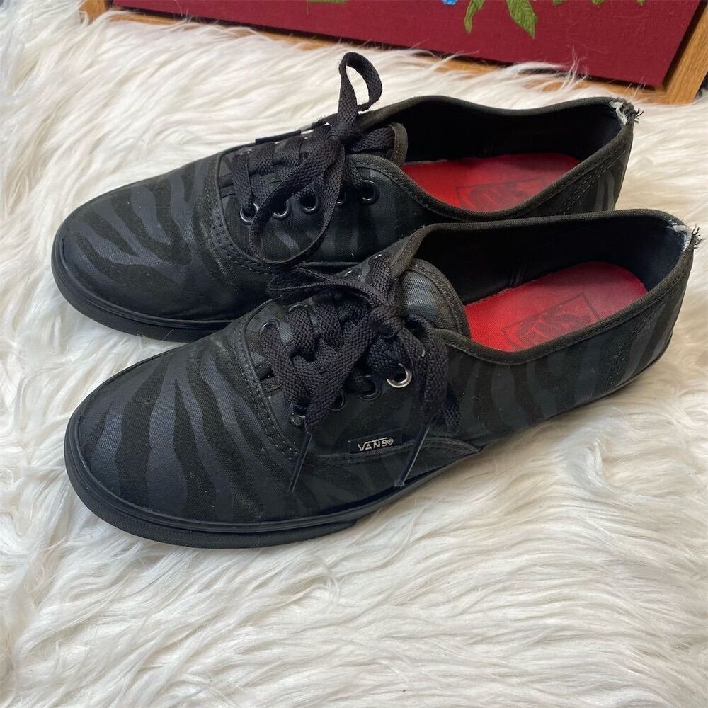 Vans  Black Zebra Low Top Sneakers Size 9.5 Casual Lace Up